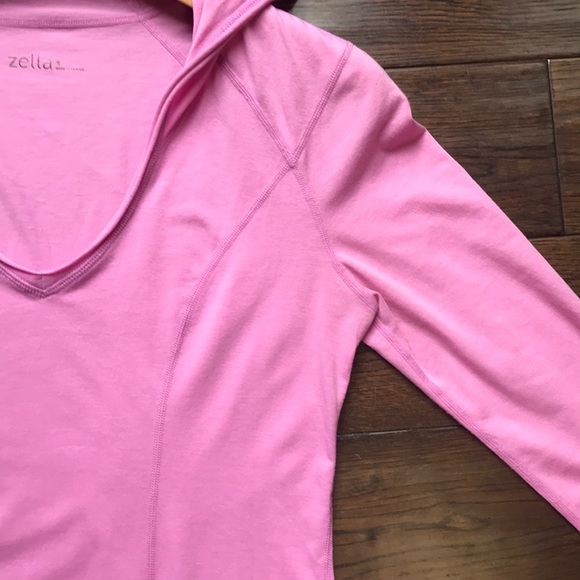 Zella hooded lightweight athletic top - Picture 8 of 11